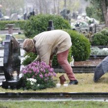 Vykusiems į kapines – išbandymas oru
