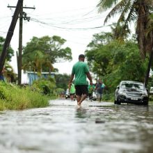 „Superciklonas“ Fidžyje nušlavė ištisus kaimus