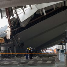 Indijoje įgriuvo Naujojo Delio oro uosto terminalo stogas