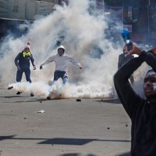 Per protestus Kenijoje žuvo mažiausiai 13 žmonių