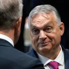 Vengrija provokuoja NATO sąjungininkes dėl strategijos Ukrainos atžvilgiu