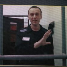 Rusija neigia pranešimą apie apsikeitimą kaliniais, tarp kurių minimas A. Navalnas