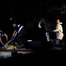 Ispanijoje traukinys mirtinai sužalojo keturis žmones: bandė kirsti bėgius neleistinoje vietoje
