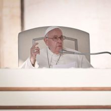 Popiežius apie Gazos Ruožo apsiaustį: prašau nedelsiant paleisti įkaitus