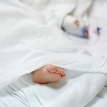 Skaudi nelaimė Visagine: ligoninėje mirė kūdikis