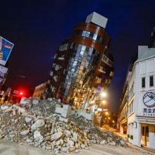 Per žemės drebėjimą Taivane žuvusių žmonių skaičius išaugo iki trylikos