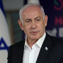 Izraelio pareigūnai: B. Netanyahu paleido savo karo kabinetą