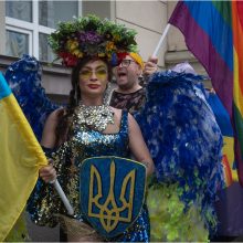 Kyjive šimtai žmonių susirinko į „Pride“ eitynes