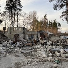 Rusijos kariškiai apšaudė kaimą Chersono srityje, sužeistas žmogus