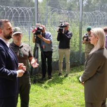 Padvarionių pasienio užkardoje VSAT veikla pristatyta Lenkijos gynybos ministrui