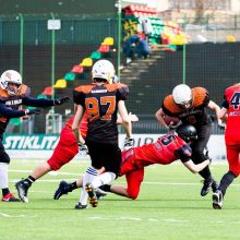 Vilniuje amerikietiško futbolo mačą sutrikdė drąsus nuogalius