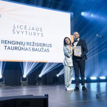 Klaipėdos licėjus apdovanojo mokinius ir mokytojus: išdalinta 700 padėkų