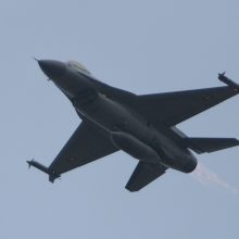 Ministras: Nyderlandai nedelsdami pradės tiekti Ukrainai naikintuvus F-16