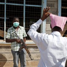 Kenijoje areštuoti su žudynėmis universitete siejami penki asmenys