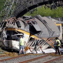 Traukinio katastrofa Ispanijoje: žuvo mažiausiai keturi žmonės <span style=color:red;>(atnaujinta)</span>