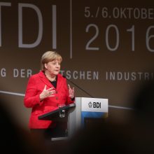 A. Merkel perspėja Britaniją dėl „Brexit“ sąlygų