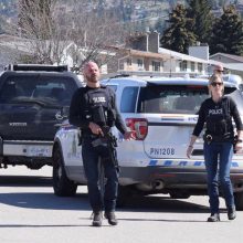Kanados vakaruose nušauti keturi žmonės, žudikas pažinojo aukas