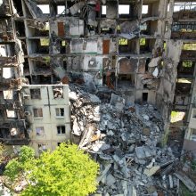 Karas: toliau bombarduojama „Azovstal“, V. Klyčko – Rusija bet kurią akimirką gali užpulti Kyjivą