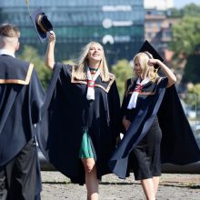 LSMU absolventams įteikti diplomai: išsipildžiusios svajonės ir pasaulinio lygio pripažinimas