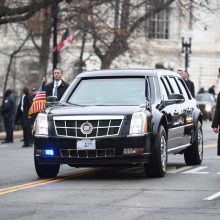 Prezidentinis „Cadillac One“ – su kraujo perpylimo įranga ir ašarinių dujų patrankomis