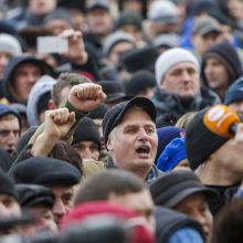 Moldovoje prieš naująją vyriausybę protesto mitinge dalyvauja 10 tūkstančių žmonių