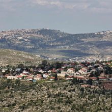 Stebėjimo grupė: Izraelis Vakarų Krante nusavino didelį žemės plotą