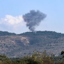 Libanas praneša, kad per Izraelio ataką pasienyje žuvo civilis