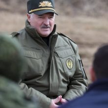 Minskas pasitrauks iš įprastinių pajėgų Europoje sutarties, iš kurios jau išstojo Rusija