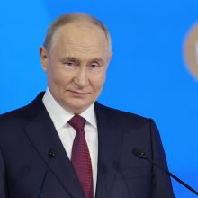 Kremlius teigia, kad nėra nusiteikęs optimistiškai po leiboristų pergalės JK rinkimuose