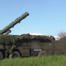 Rusija ir Baltarusija pradėjo antrą taktinių branduolinių ginklų naudojimo pratybų etapą
