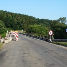 Rugpjūtį planuojama atnaujinti eismą per tiltą Raseinių rajone