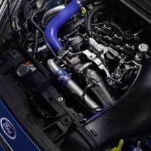 „Ford Fiesta R2“: trys cilindrai ralio trasose
