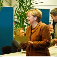 Vokietijos parlamento rinkimuose trečiąkart pergalę švenčia A. Merkel