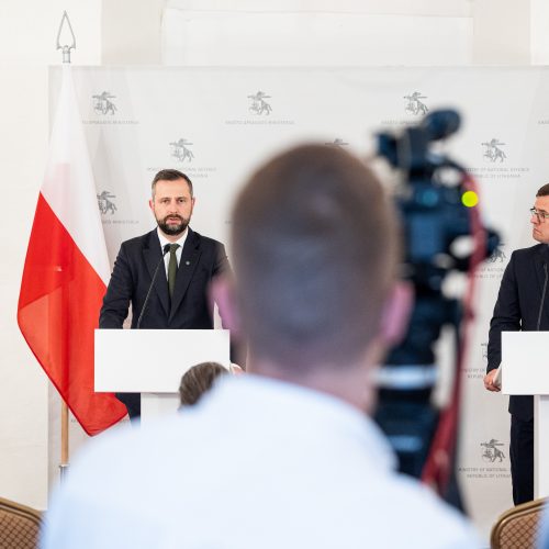 L. Kasčiūno ir Lenkijos gynybos ministro spaudos konferencija.  © P. Peleckio/BNS nuotr.