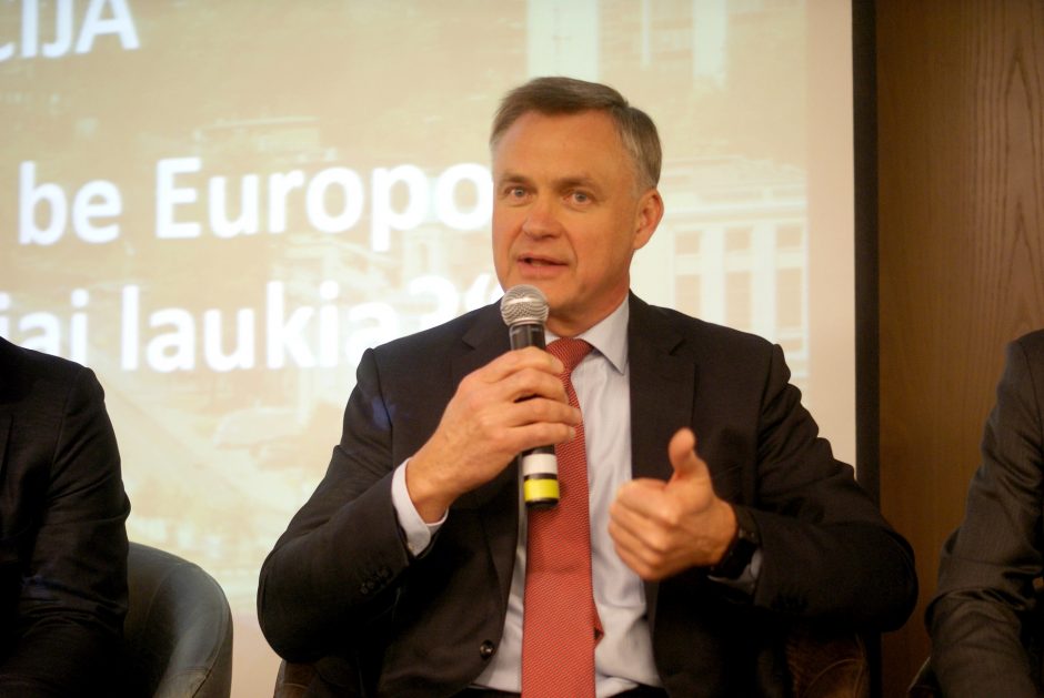 R. Dargis: Lietuvai reikėtų įsileisti apie 20 tūkst. darbuotojų kasmet