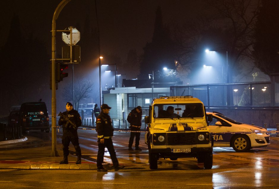 Juodkalnijoje granatą į JAV ambasadą sviedęs vyras susisprogdino