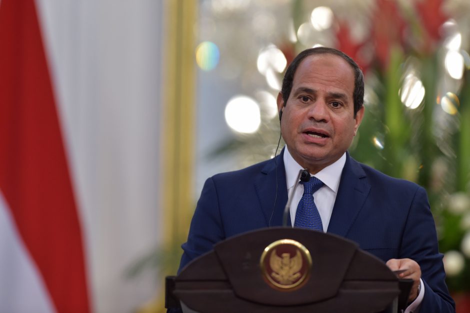 Egipto lyderis registravo savo kandidatūrą dalyvauti prezidento rinkimuose