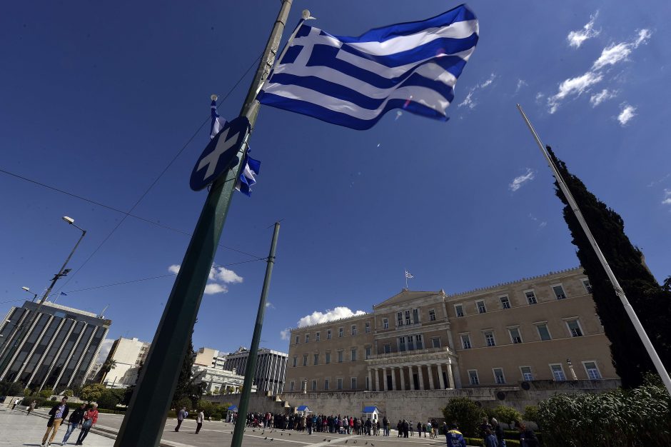 Atėnai atmetė skolintojų siūlymą pratęsti galiojančią finansinės pagalbos programą