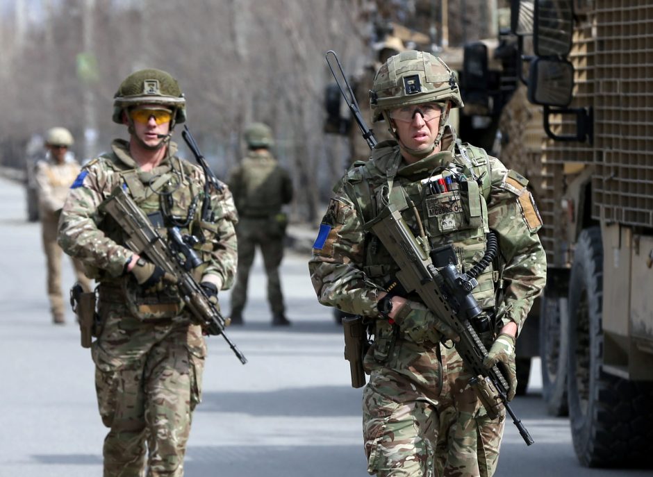 NATO vadovas ragina neskubėti su pajėgų išvedimu iš Afganistano