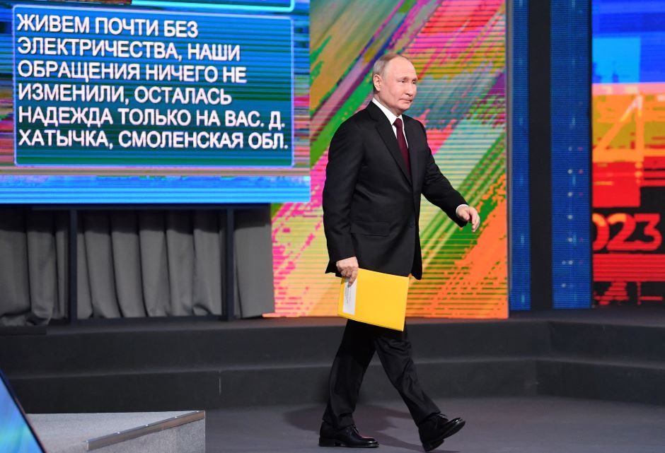 Spaudos konferencijoje – pažeminimas V. Putinui: užleiskite vietą jaunimui