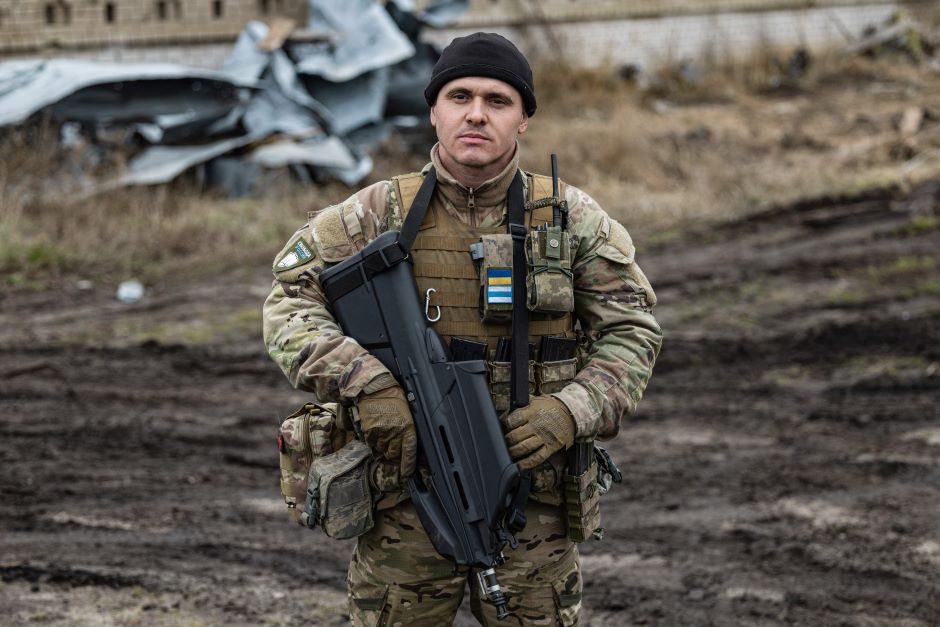 Ar už Ukrainą kovojančių savanorių įsiveržimas į Rusiją gali pakeisti karo eigą?