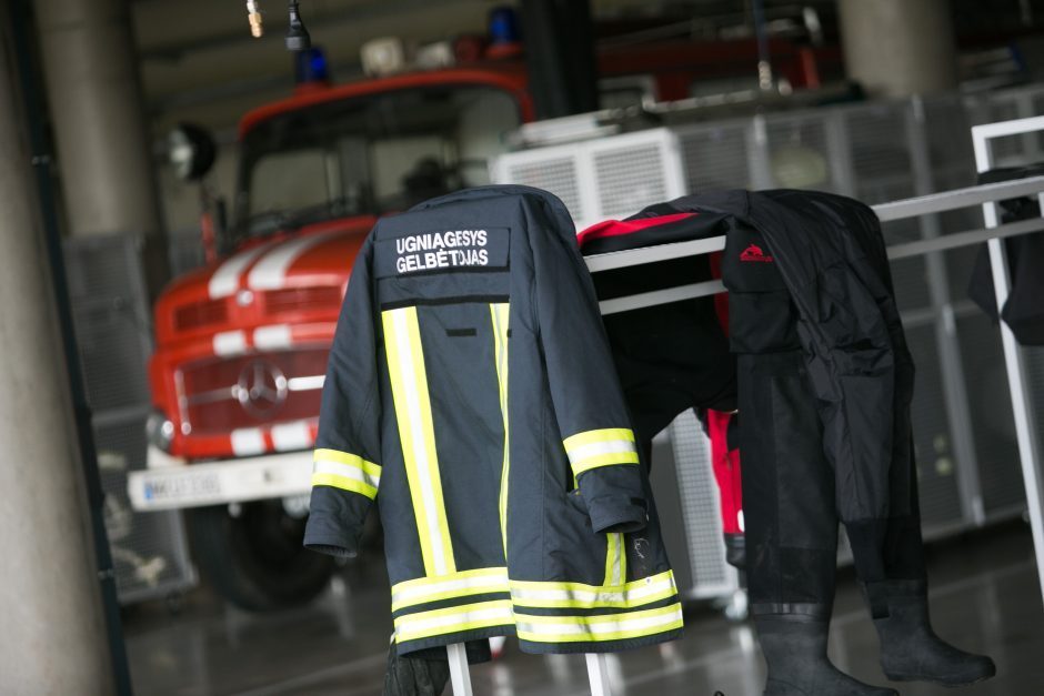 Išdegusiame automobilyje Šakių rajone rastas vyro kūnas