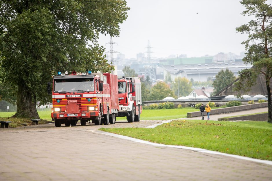 Į Kauno IX fortą sulėkė ugniagesiai: pratybose – radiacinis pavojus
