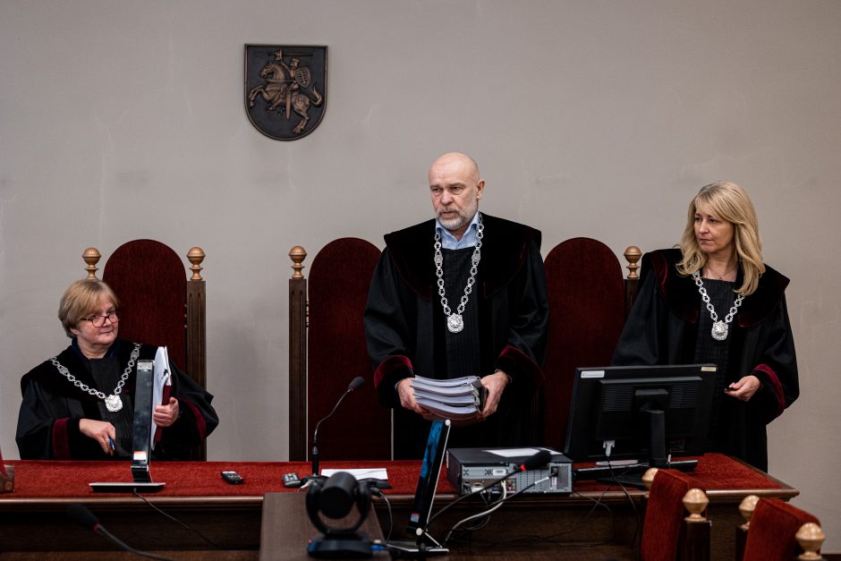 P. Gražulis Vilniaus apygardos teisme surengė spaudos konferenciją ir išėjo namo
