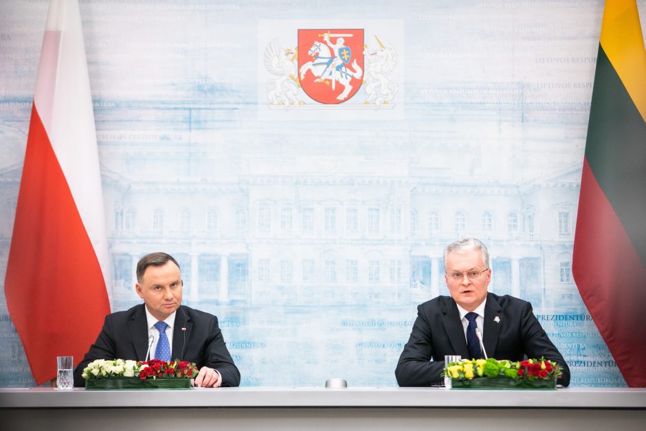 Lietuvos ir Lenkijos prezidentai telefonu aptars padėtį Baltarusijoje