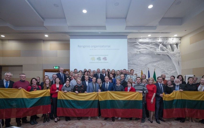 Premjeras Airijos lietuviams dėkojo už ryšio su Lietuva palaikymą