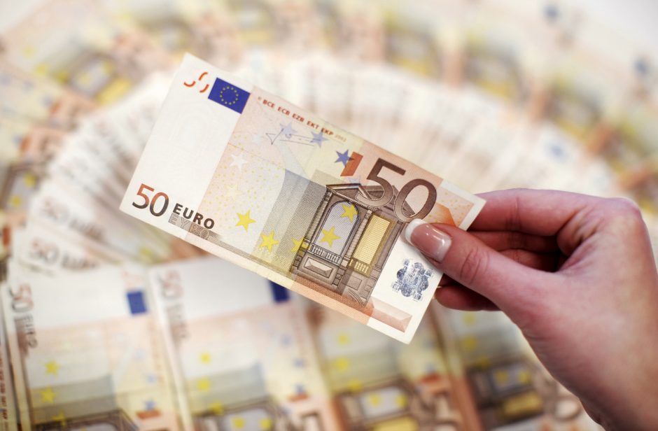Pranešėjai apie konkurencijos pažeidimus galės gauti iki 100 tūkst. eurų