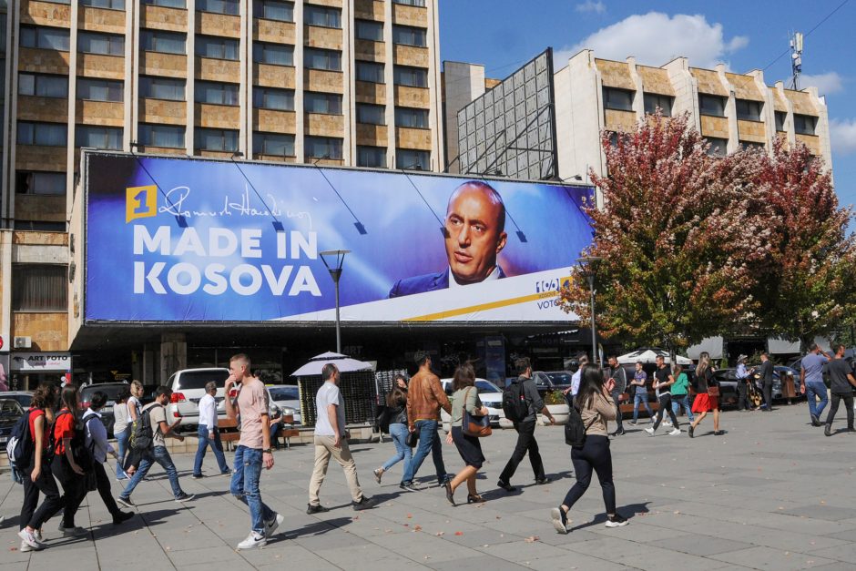 Kosovo rinkimuose varžosi įvairiausi veikėjai – sukilėliai, profesorė, serbai