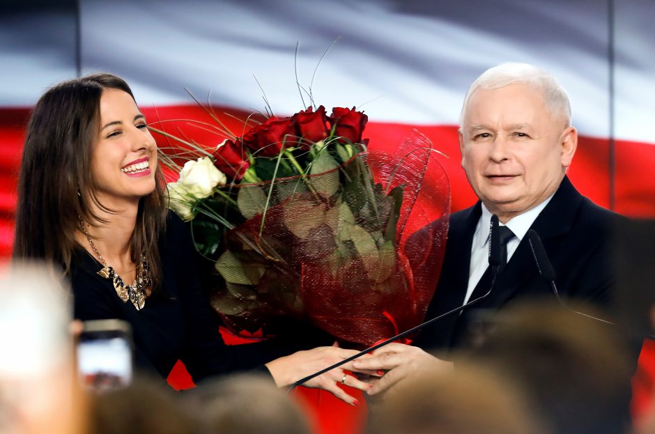 Ekspertai: po Lenkijos rinkimų politikoje labiausiai tikėtinas tęstinumas