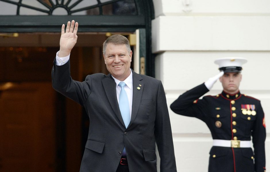Rumunijos prezidentas ketvirtadienį paskelbs pareiškimą dėl savo kandidatūros į NATO vadovo pareigas